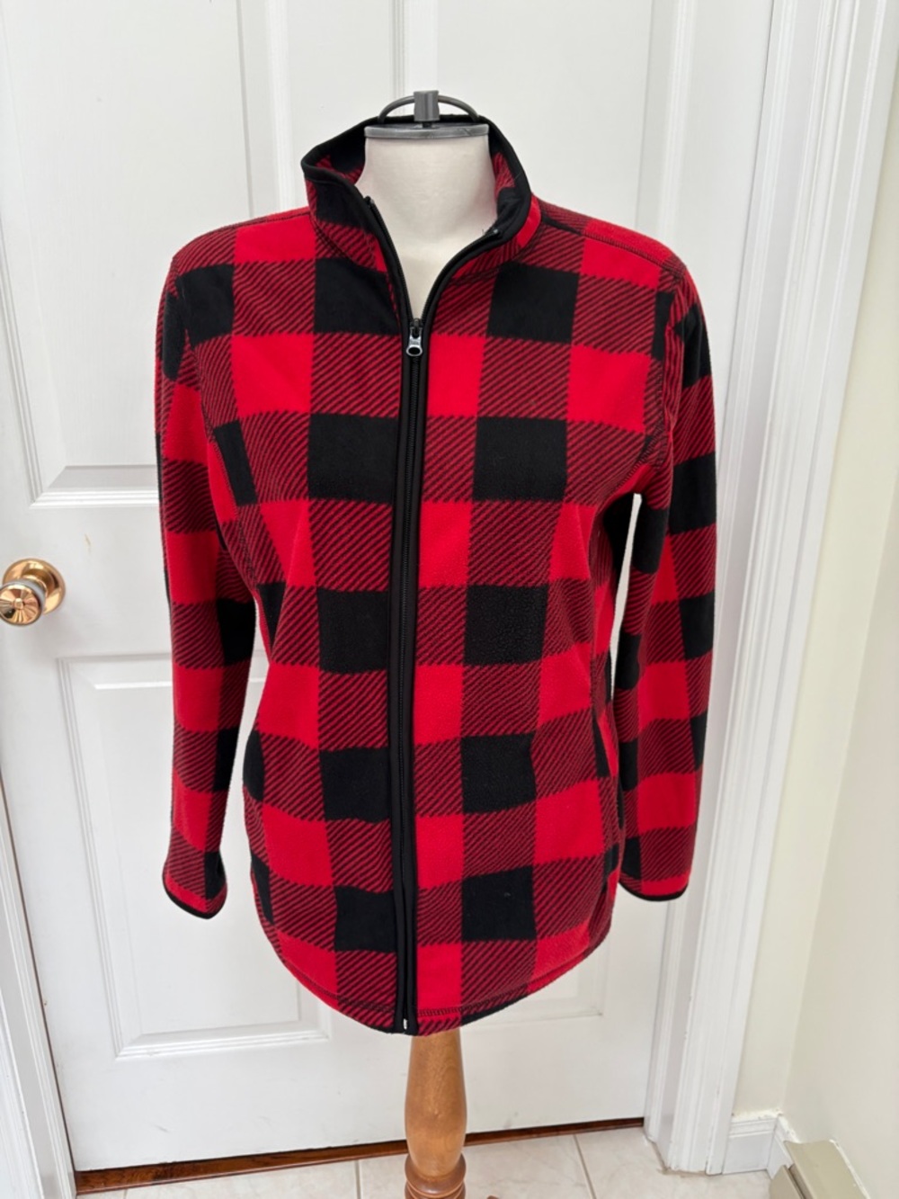 Joe Fresh Red and Black Buffalo Plaid Zip-Up Jacket/fleece ladies large